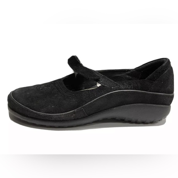 Naot Matai Womens Mary Jane Flat Size EUR40 US9 - Picture 1 of 5
